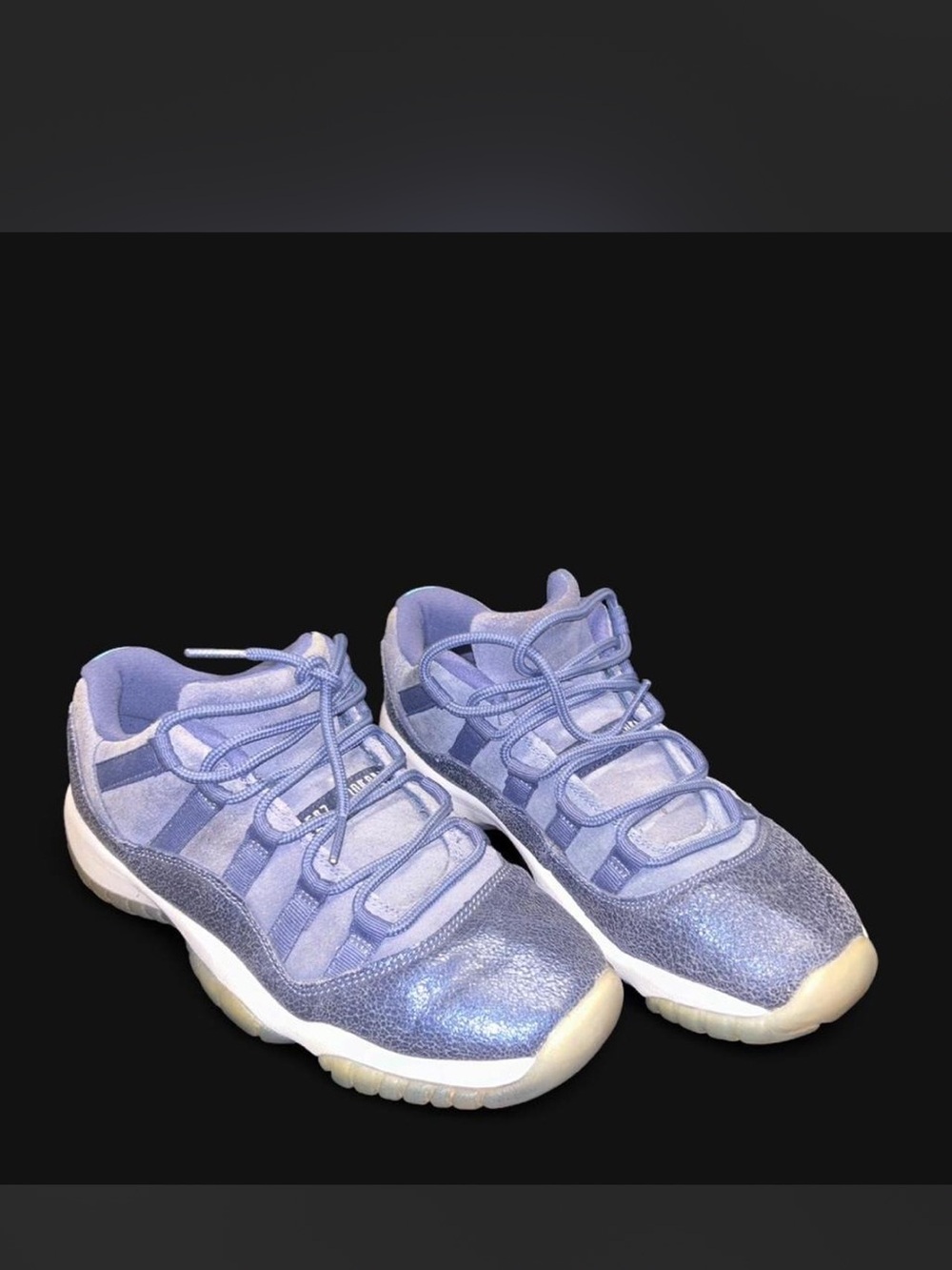 Air Jordan 11 Retro Low GS "Blue Moon"